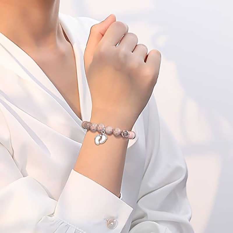 Pendant Bracelet For New Moms👣